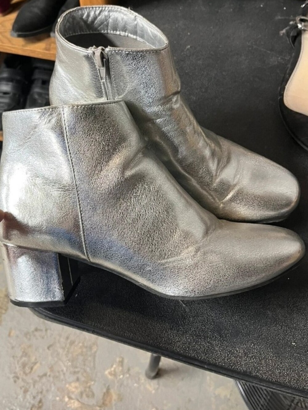 Qupid Heel Shoe Metallic Silver Women’s Ankle Boot 8 Womens Mod Booties